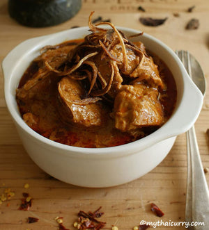 Chicken Massaman Curry Serving Presentation